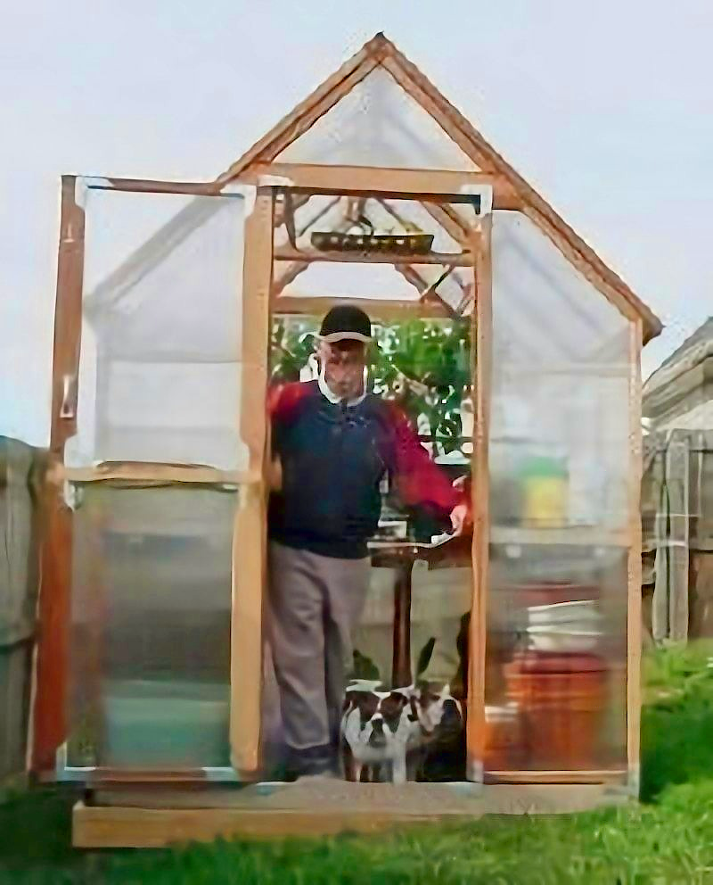 Mt. Hood 6' x 8' Greenhouse Kit